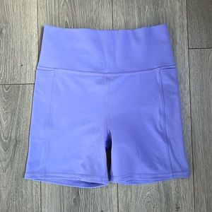 Vuori Studio Pocket Short - Size M